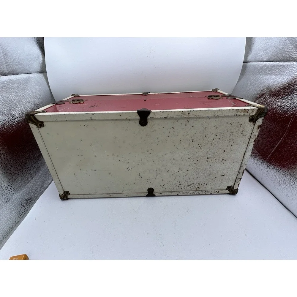 Antique‎ Cass Toys Red/White Metal 17